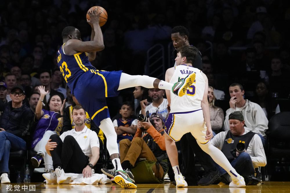 通过娴熟的 通过娴熟的