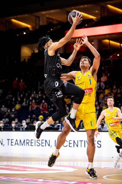 进入四强不 进入四强不