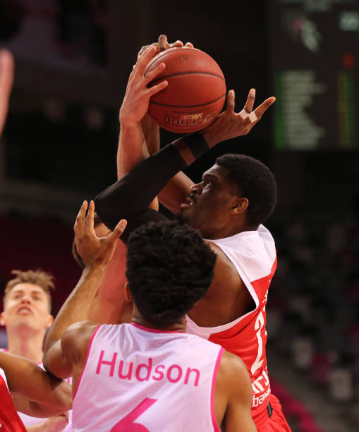 德转更新中超球员身价：王钰栋从40万欧元暴涨至150万欧元 仅次于塞鸟