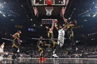 都在无声中 都在无声中