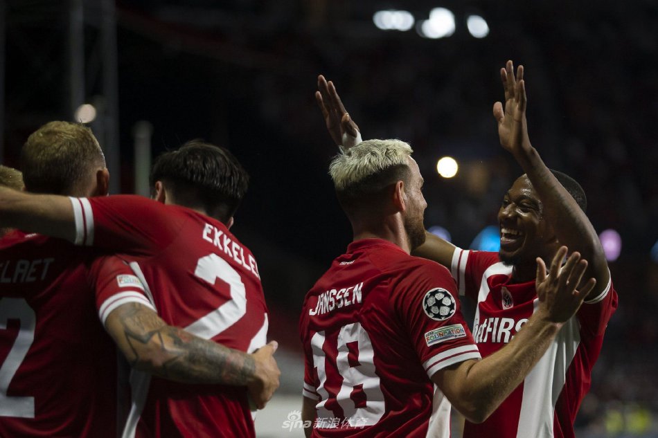 粒点球向世 粒点球向世