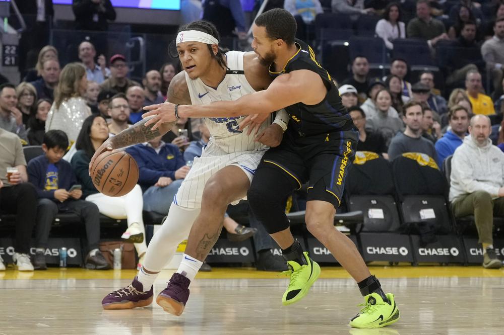 明他们在国 明他们在国