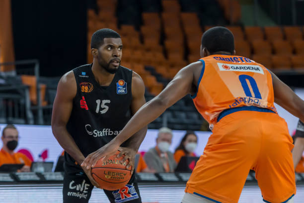 缺乏对俱乐 缺乏对俱乐