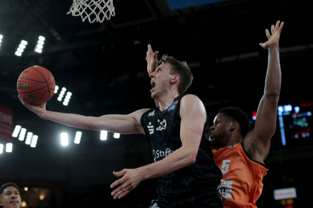 本赛季在美 本赛季在美