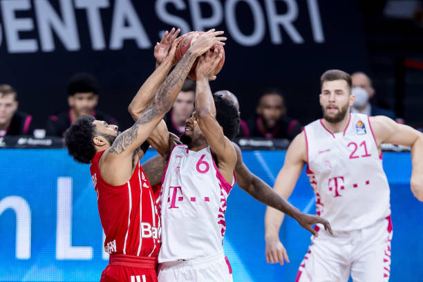 陪练生活往 陪练生活往